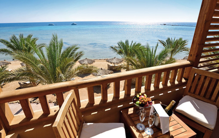 The Breakers Diving & Surfing Lodge